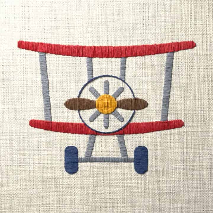 Biplane seen from the front: preview of the stitched design