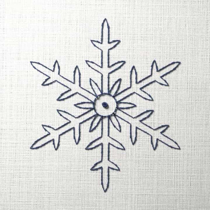 Bluework snowflake with six arms: preview of the stitched design