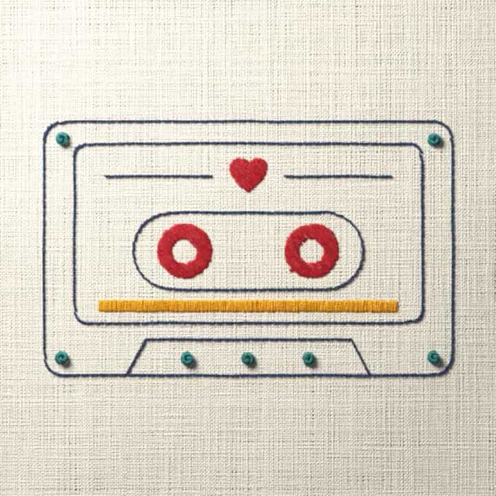 Cassette tape with a heart: preview of the stitched design
