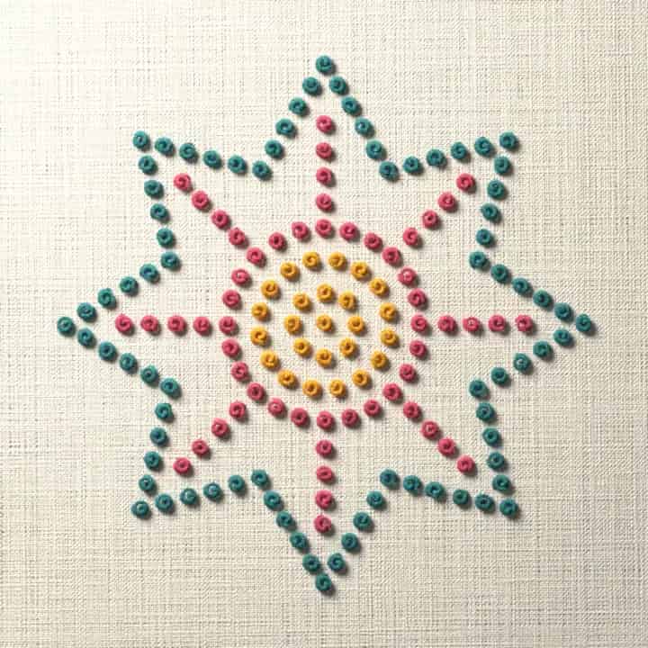 Colonial knot star: preview of the stitched design