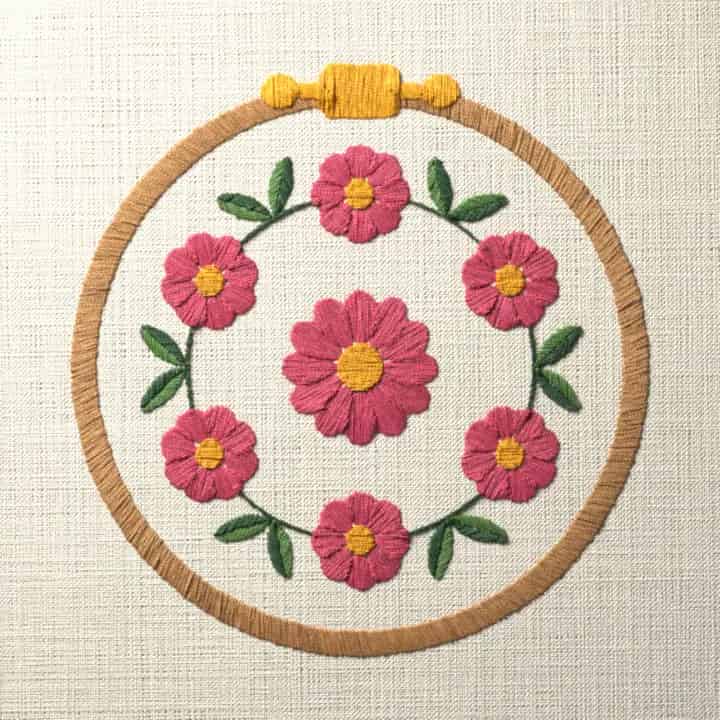 Daisy wreath in a hoop: preview of the stitched design