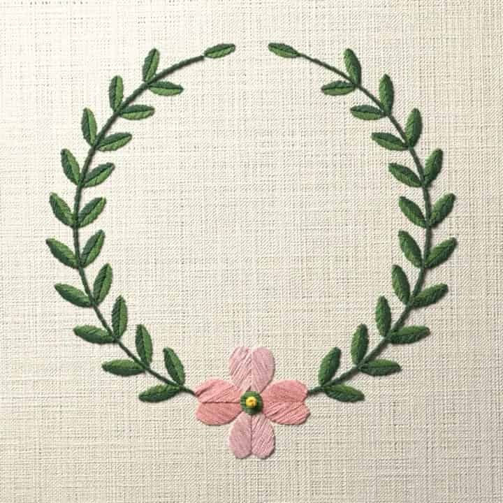 Dogwood laurel wreath: preview of the stitched design