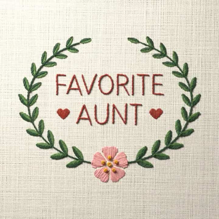 Favorite aunt: preview of the stitched design
