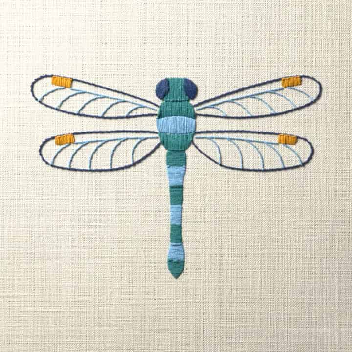 Dragonfly from above: preview of the stitched design