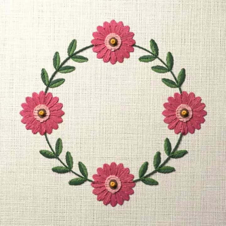 Gerbera ring wreath: preview of the stitched design