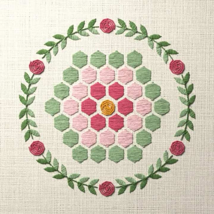 Grandmother’s flower garden in a wreath: preview of the stitched design
