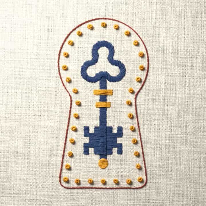 Key in a keyhole plate: preview of the stitched design