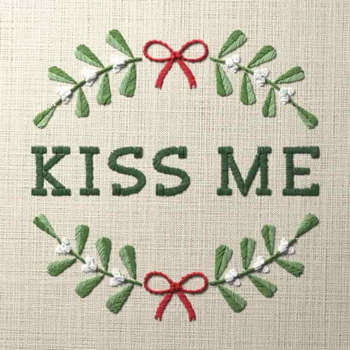 Kiss me in mistletoe: preview of the stitched design