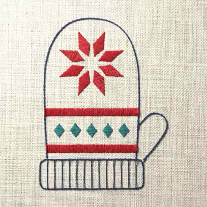 Mitten with an eight-pointed star: preview of the stitched design