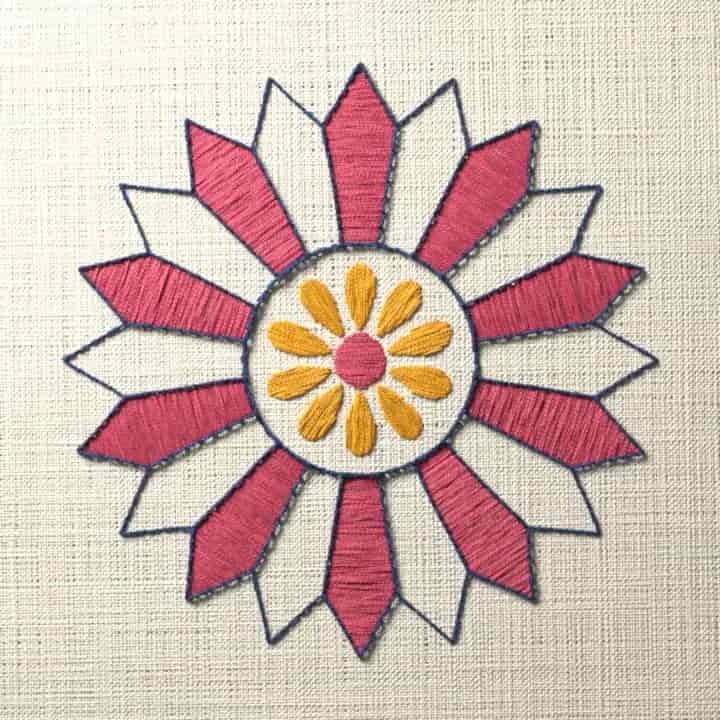 Pointed Dresden plate: preview of the stitched design