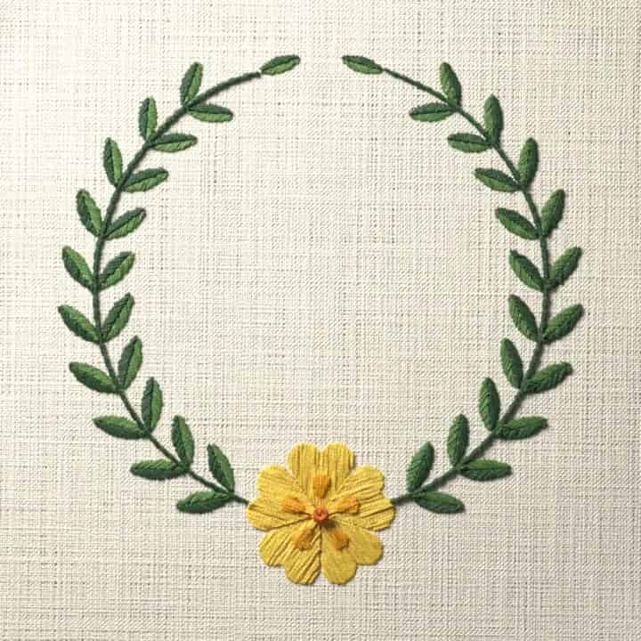 Primrose laurel wreath: preview of the stitched design