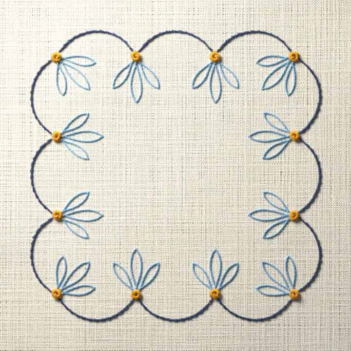 Scallop and knot frame: preview of the stitched design