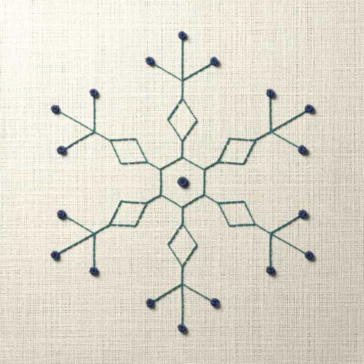 Crown snowflake: preview of the stitched design