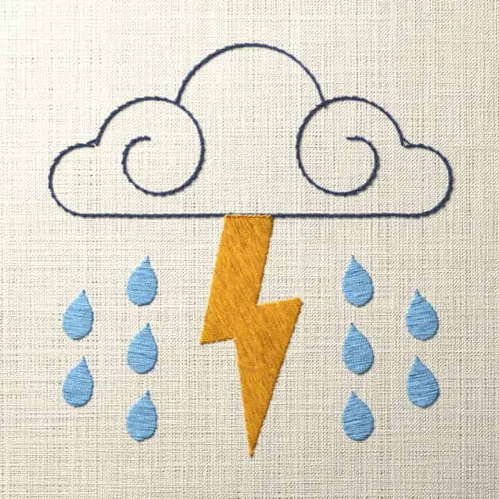 Storm cloud with lightning bolt: preview of the stitched design