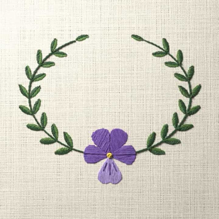 Violet oval frame: preview of the stitched design
